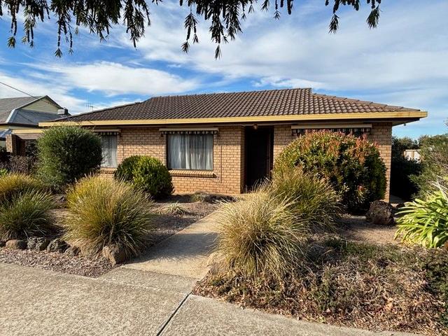 1/10 Pekin  Road, VIC 3465