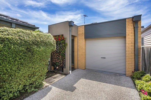 22 Robb Street, VIC 3015