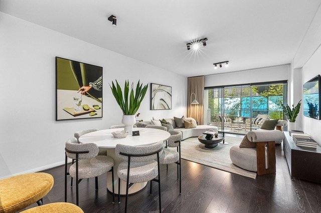 4/346 Barker Road, WA 6008