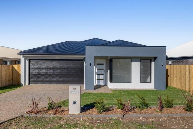 12 Wattle Grove, QLD 4350