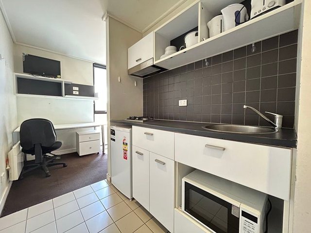 112/127 Leicester, VIC 3053