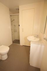 Bathroom (2013-12-06)