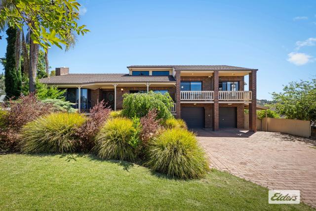 8 Hilltop Court, VIC 3690