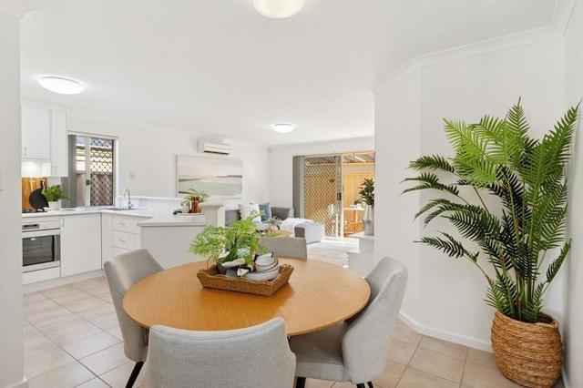 2/11 Harrison Street, WA 6021