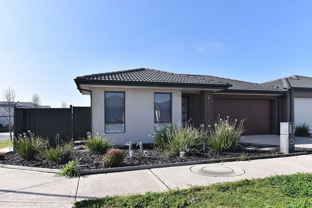 12 Darmain Drive, VIC 3059