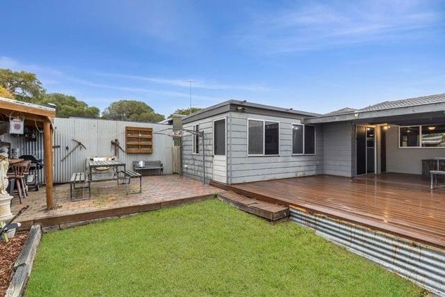 17 Darrambal Crescent, VIC 3224