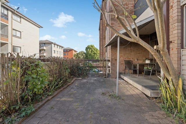 19/26-30 Remembrance Avenue, NSW 2170
