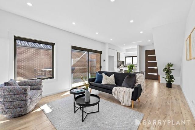2/111 Loongana Avenue, VIC 3046