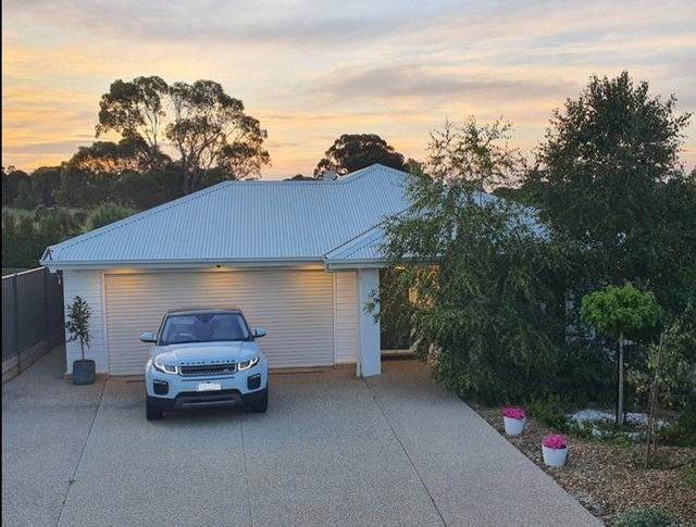 16 Clare Crescent, VIC 3250