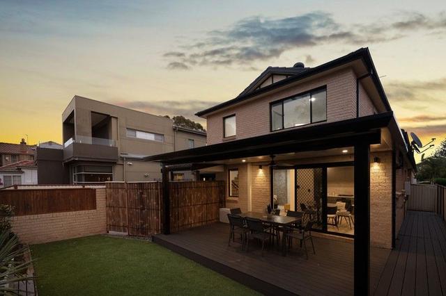 2/110 Napoleon Street, NSW 2219