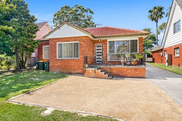 10 Laurina  Avenue, NSW 2233