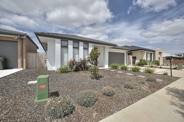 6 Epstein St, ACT 2913