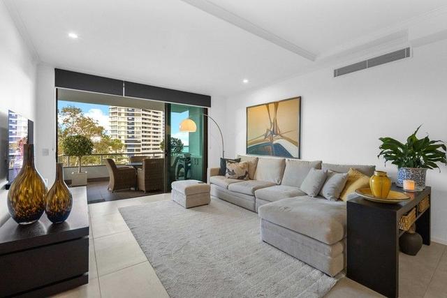 20A/28 Bayview Street, QLD 4216