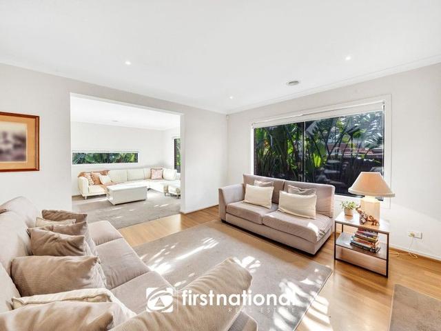 2 Lowell  Drive, VIC 3173