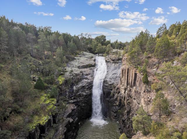 "Ginninderra Falls" Parkwood Rd, NSW 2618