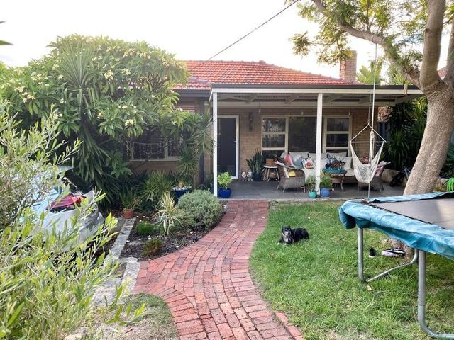 4 Bassett St, WA 6156