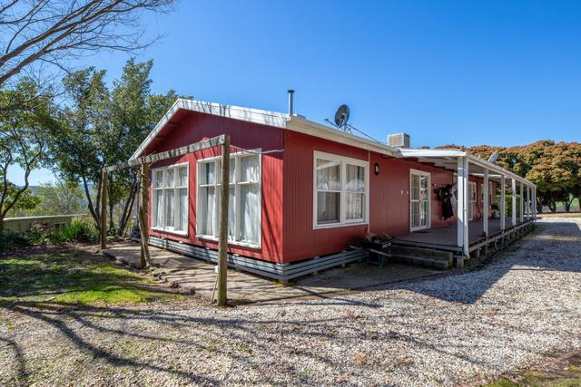 380 Omeo Highway, VIC 3700