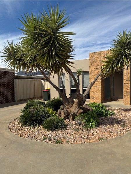 1/11 Wisteria Way, VIC 3500