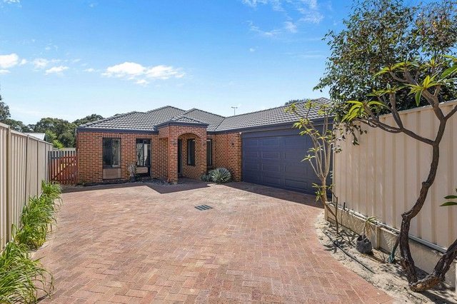 2/131 Coolgardie Avenue, WA 6104