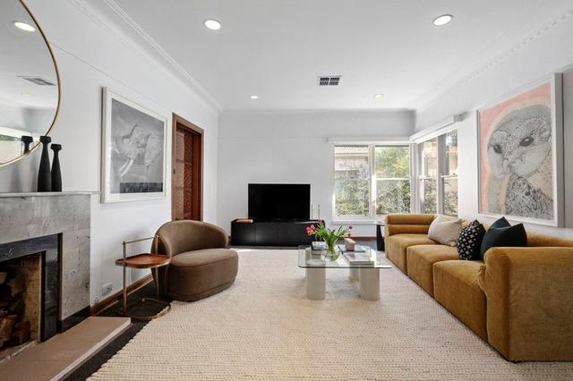 2/6 Lalbert Crescent, VIC 3181