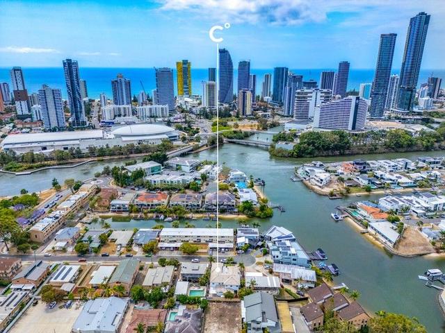2/13 Havana Key, QLD 4218