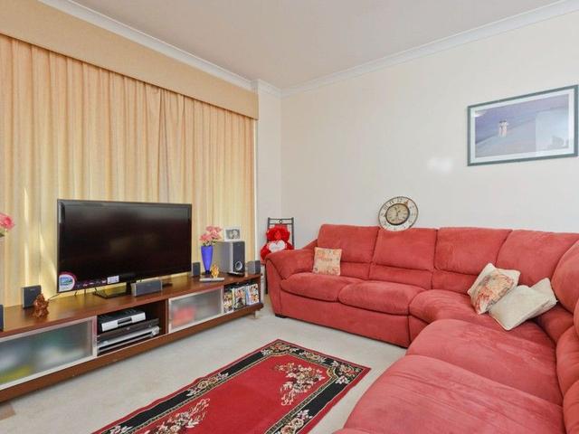 8/11 Regal Place, WA 6004