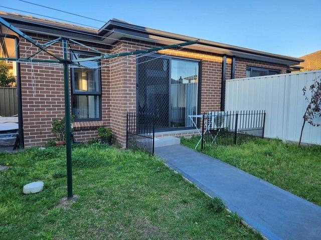 RearFlat/At Waratah St, NSW 2207