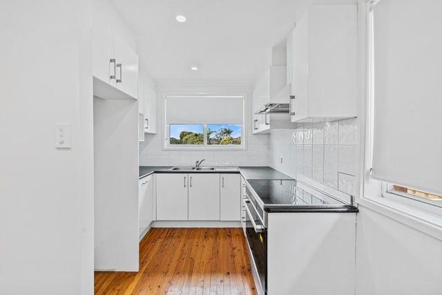 6 Loire Place, NSW 2558