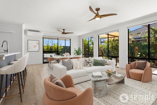 8 Wedgetail Crescent, WA 6164