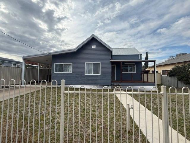 11 Napier Street, NSW 2877