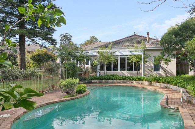 33 Louise Street, WA 6009