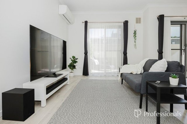 10/4 Delhi Street, WA 6005