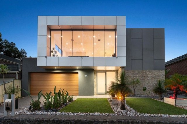 19 Alain Avenue, VIC 3752