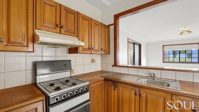 11 Knight Street, NSW 2680