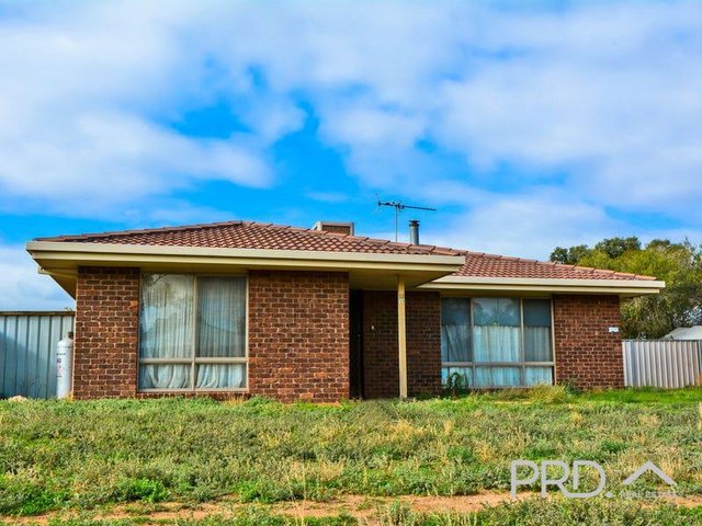 13 Shannon Street, NSW 2648