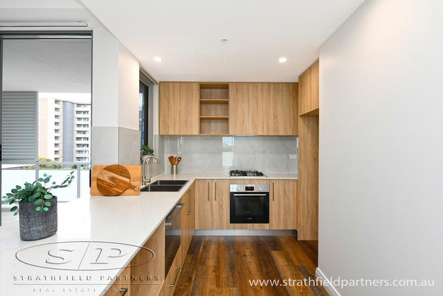 B.06/15B Mary Street, NSW 2144