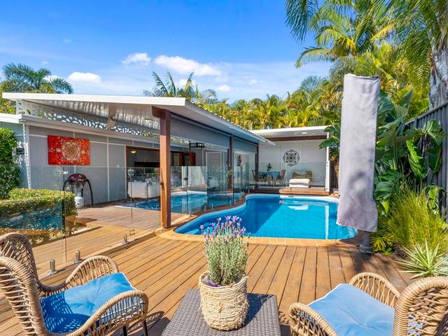 56 Whiting Street, QLD 4215