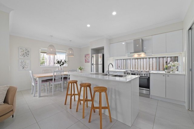 4 Valour Street, QLD 4553