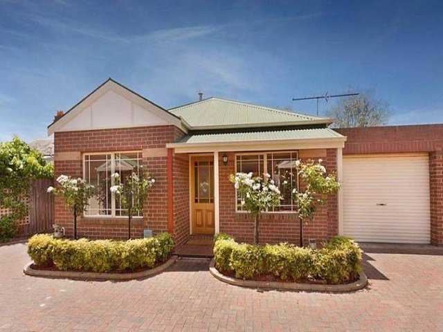 2/32 John Street, VIC 3057