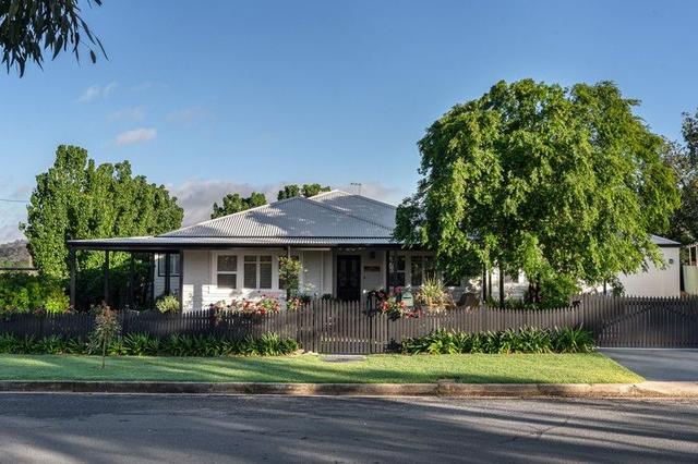 419 Day Street, NSW 2640