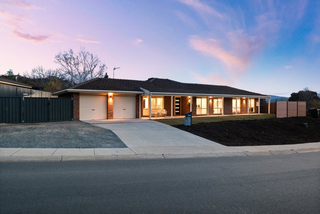 2 Jane Sutherland Street, ACT 2906