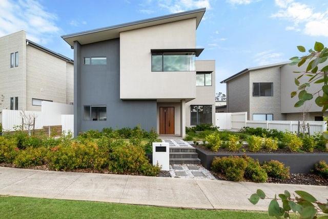 8 Casablanca Boulevard, NSW 2557