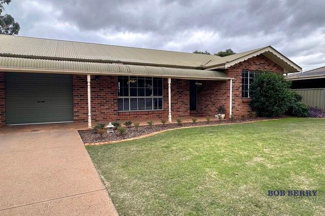 2/64 Birch Avenue, NSW 2830