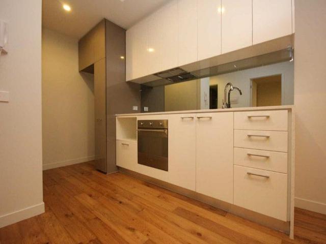 1310/182 Edward Street, VIC 3057