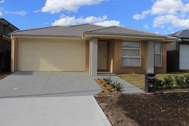 34 Parkway Drive, NSW 2765