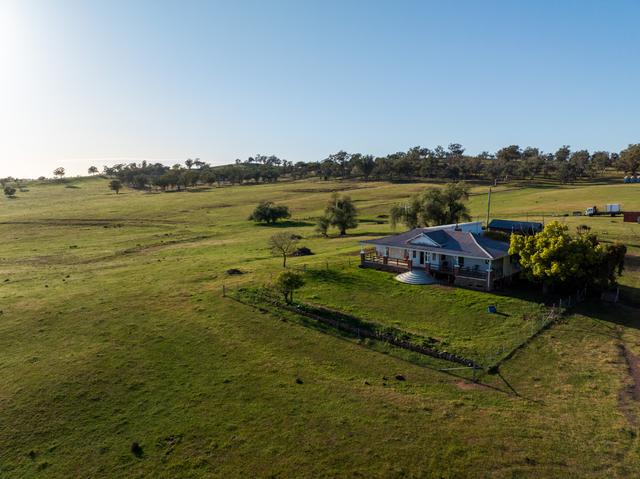 11 Karoo Lane, NSW 2820
