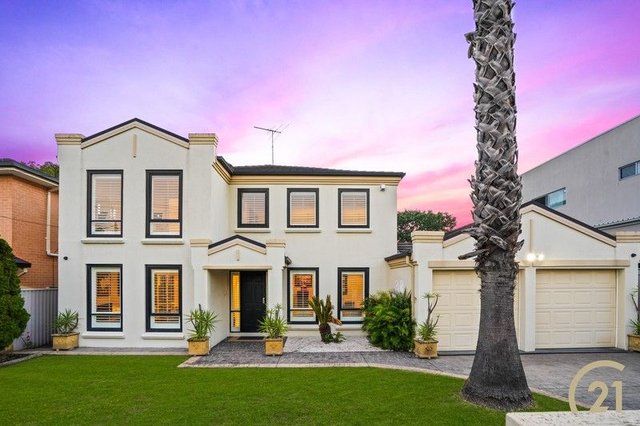 27 Macquarie Street, NSW 2165