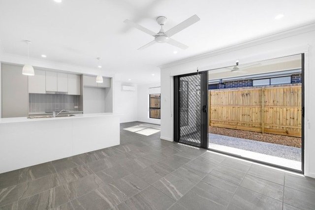 2/5 Kestrel Road, QLD 4125