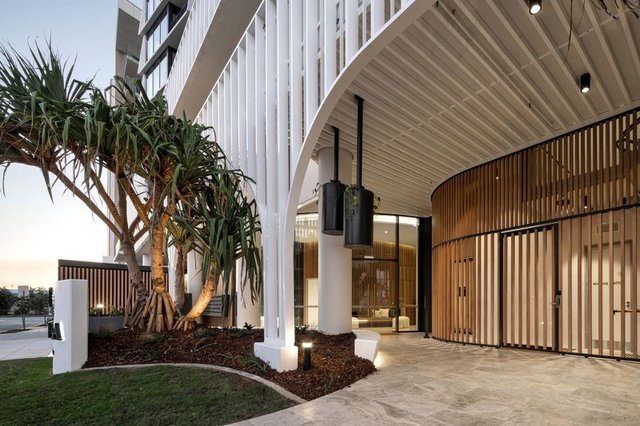 304/43 Peerless Avenue, QLD 4218