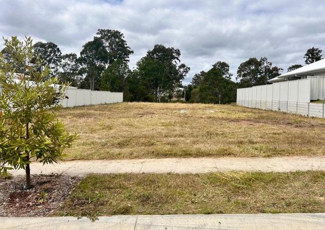 22 Golf Links Circle, QLD 4570